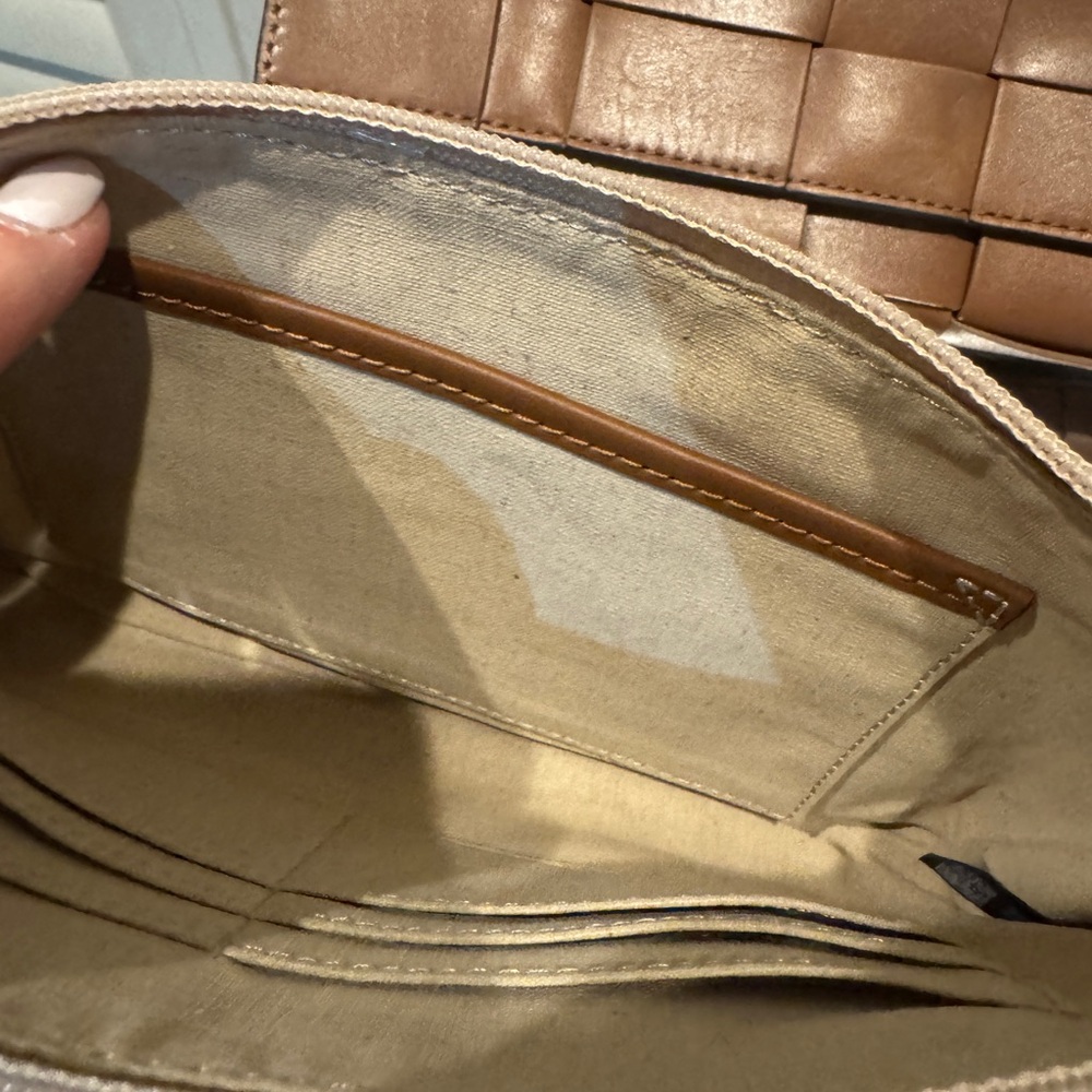 Michael Kors‎ Tan Woven Leather Vivian Crossbody or clutch Bag New - Picture 6 of 6